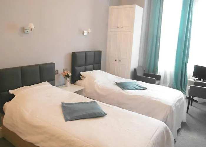 Maranton House Hotel
