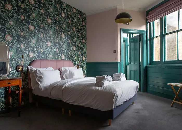 Hôtel 4 étoiles: The Ship Rooms
