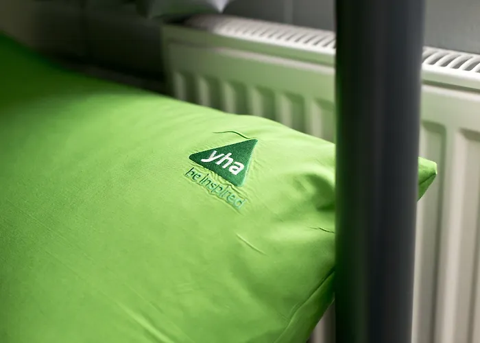  YHA London