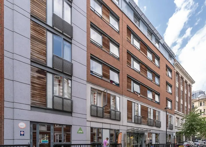  YHA London